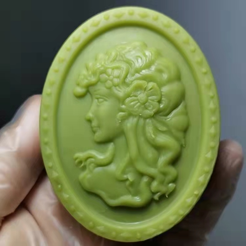 Koningin Zeep Mal voor Zeep Ma - Candle. Queen recensie en prijs